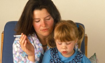A57YT2 woman and child passive smoking
